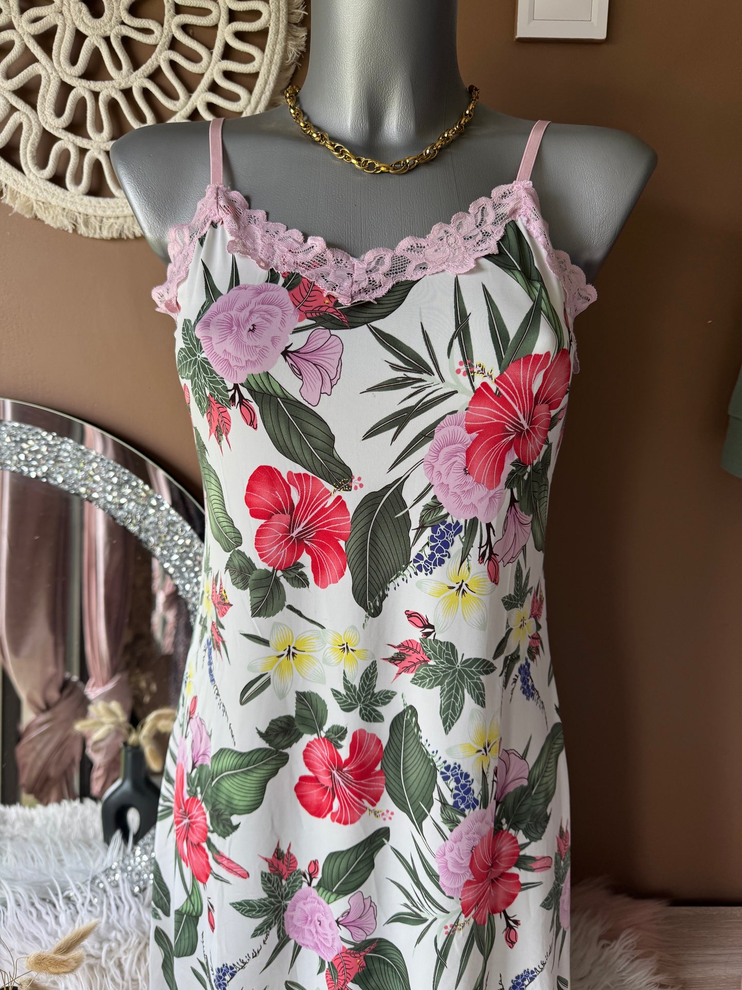 Nuisette floral fluide